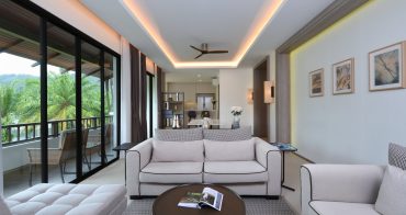 LPR_acc_golfviewsuite_livingarea_01